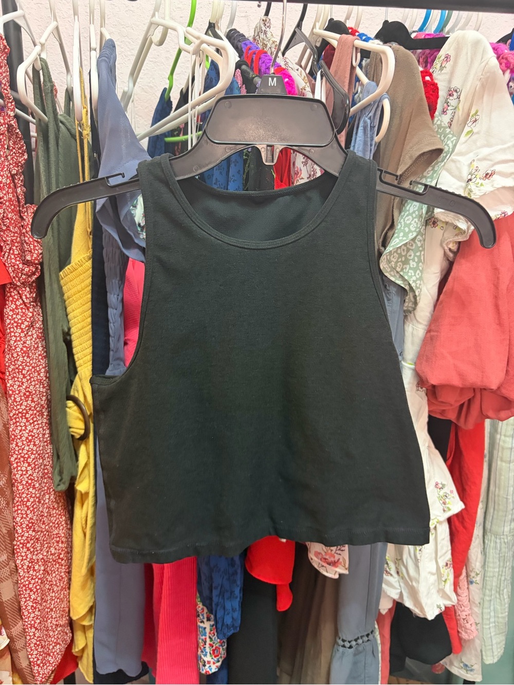 Vuori Black Cropped Tank Top